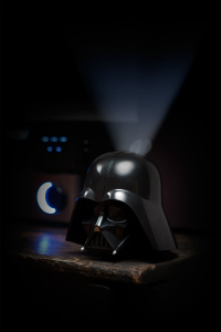 「HOMESTAR Darth Vader（ホームスター ダース・ベイダー）」 (C) 2013 Lucasfilm Ltd. & TM.